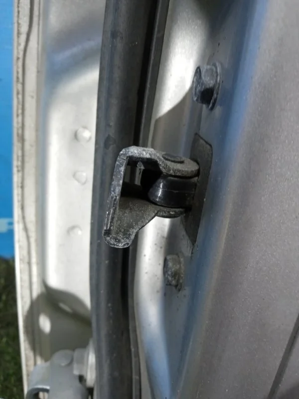 Ограничитель двери передний правый Chevrolet