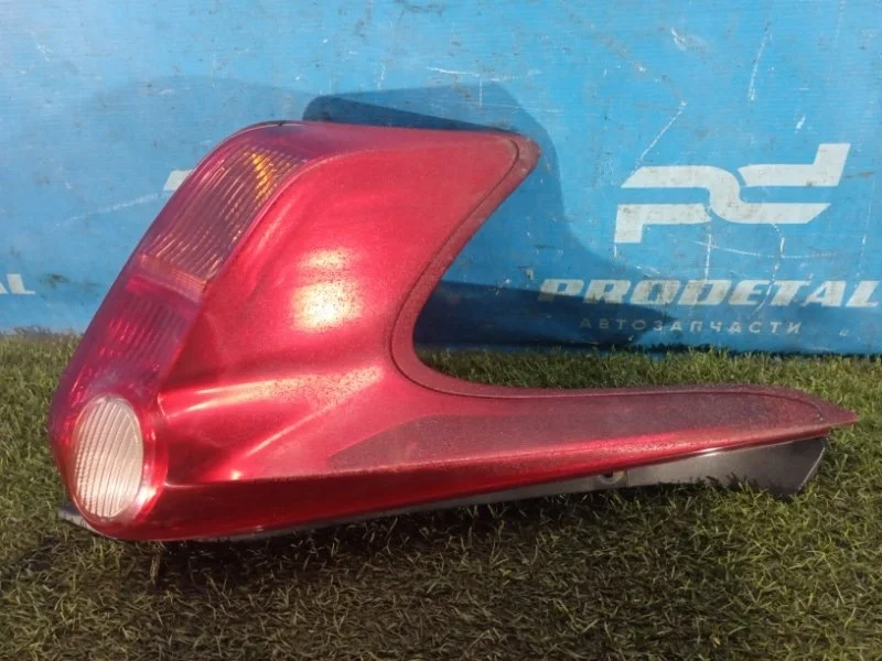 Фонарь наружный задний левый Nissan Juke F15