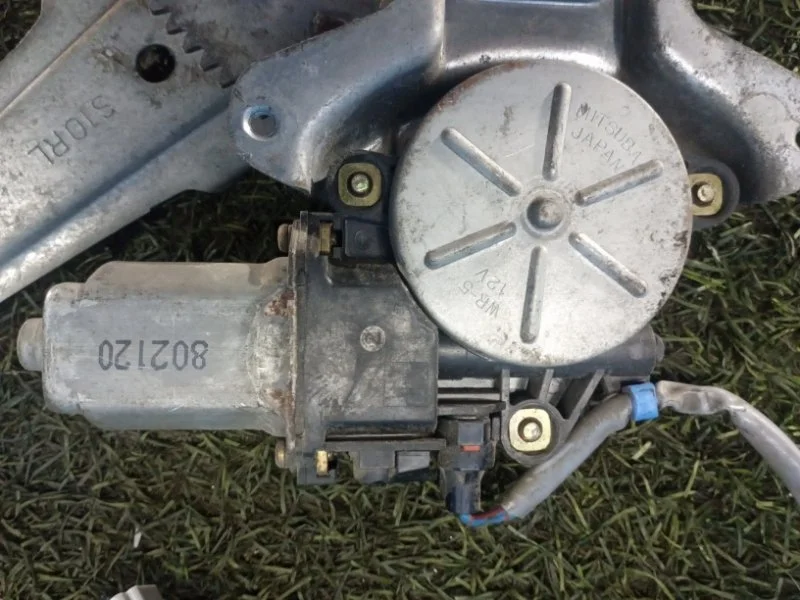 Моторчик стеклоподъемника задний левый Honda CR-V