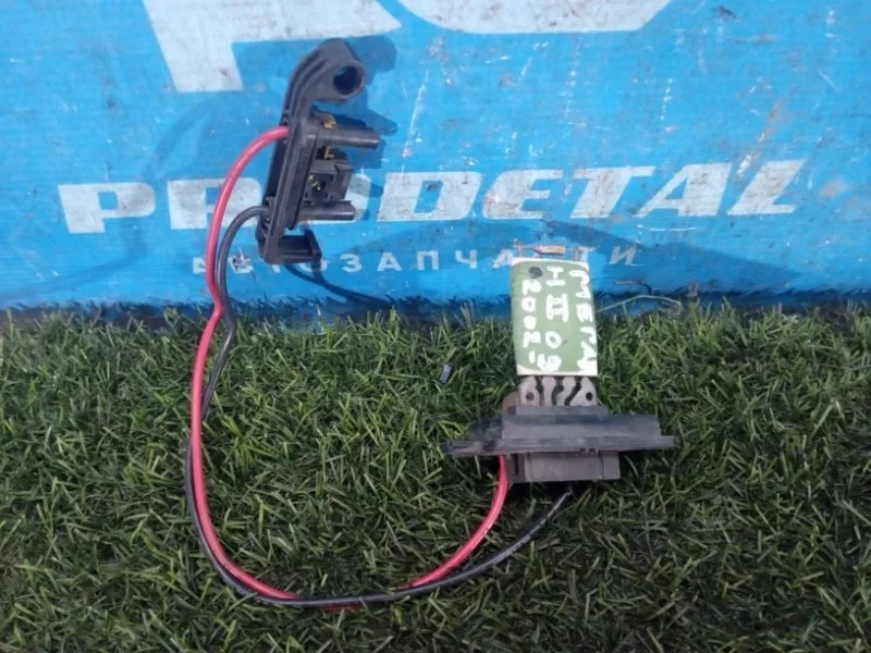 Резистор отопителя Renault Megane 2 ХЕЧБЕК 1.5