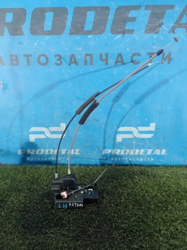 Замок двери задний левый Ssang Yong Actyon