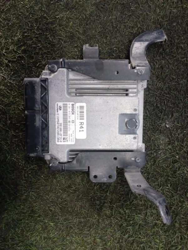 Блок управления двигателем Hyundai Santa Fe