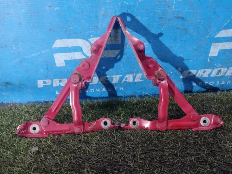 Петля двери багажника Mazda 3 BK 2002-2009