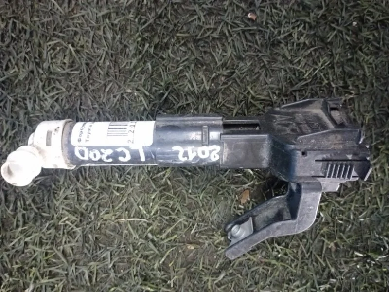 Форсунка омывателя фары Toyota Land Cruiser 200