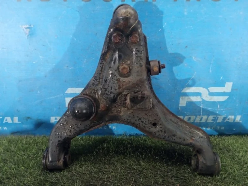 Рычаг передний левый Mitsubishi Pajero Sport KS