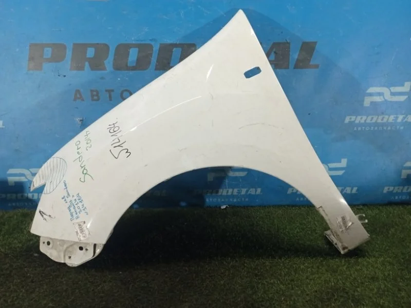 Крыло переднее левое Renault Sandero 1.6 2014&gt;