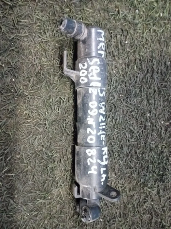 Форсунка омывателя фары Mercedes-Benz E W211