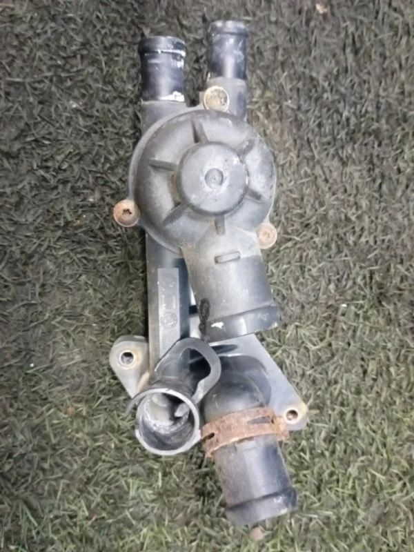 Корпус термостата Volkswagen Polo 2001-2009