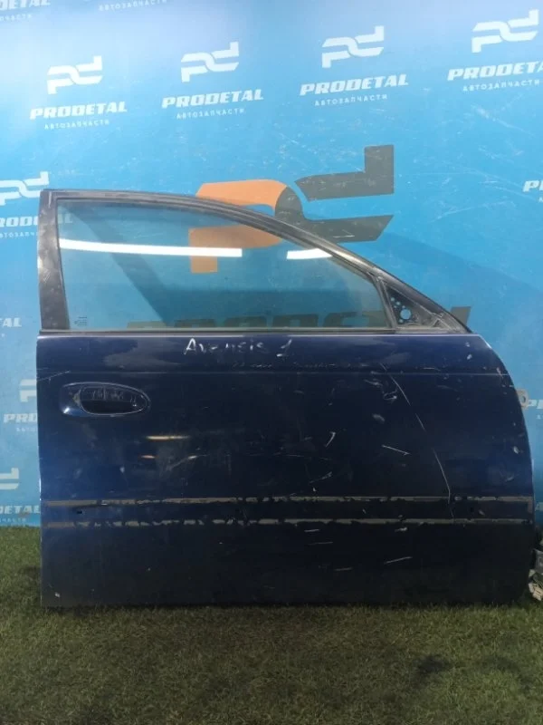 Дверь передняя правая Toyota Avensis 7AFE