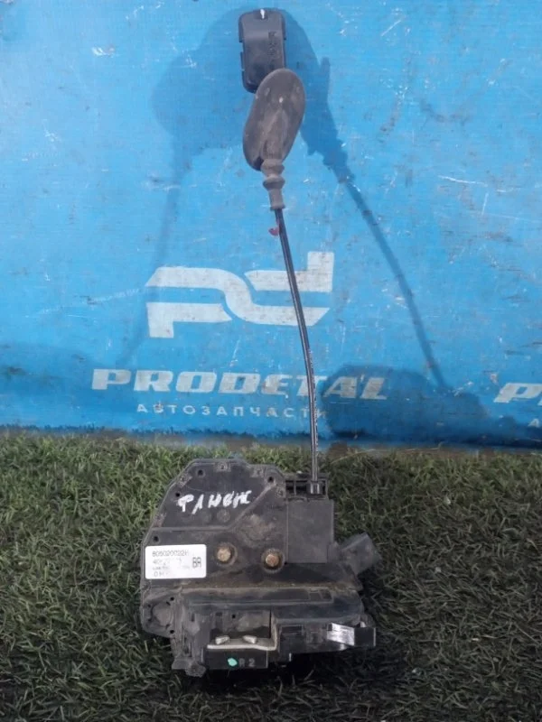 Замок двери передний правый Renault Fluence K4M