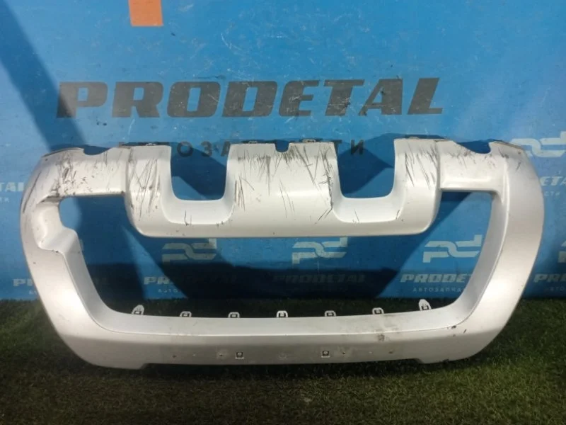 Накладка бампера передняя Renault Duster КРОССОВЕР