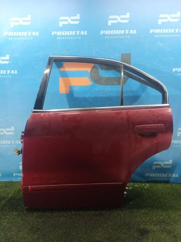 Дверь задняя левая Mitsubishi Galant 4G69