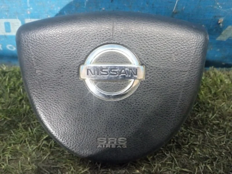 Подушка безопасности в рулевое колесо Nissan