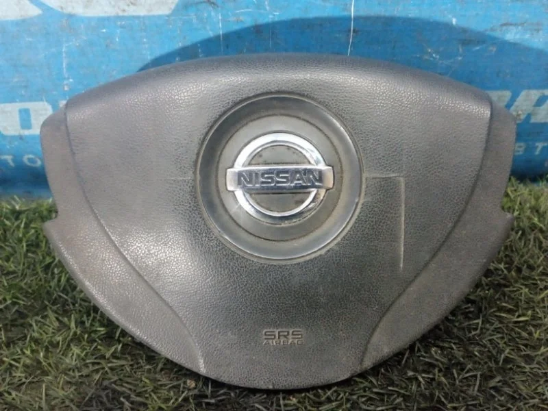 Подушка безопасности в рулевое колесо Nissan