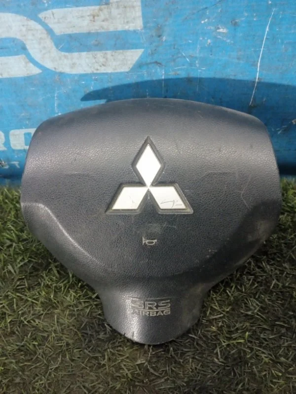 Подушка безопасности в рулевое колесо Mitsubishi