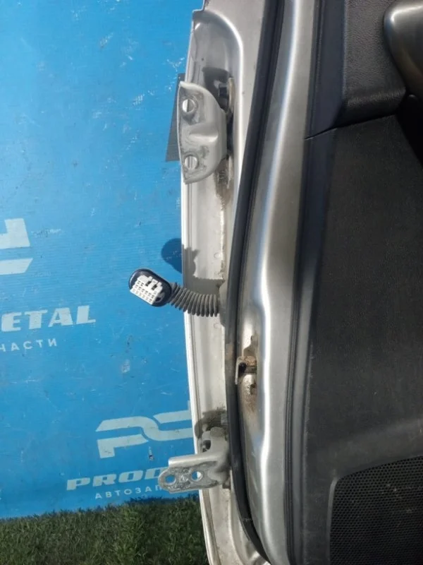 Петля двери задняя правая Kia Cerato 2008-2013