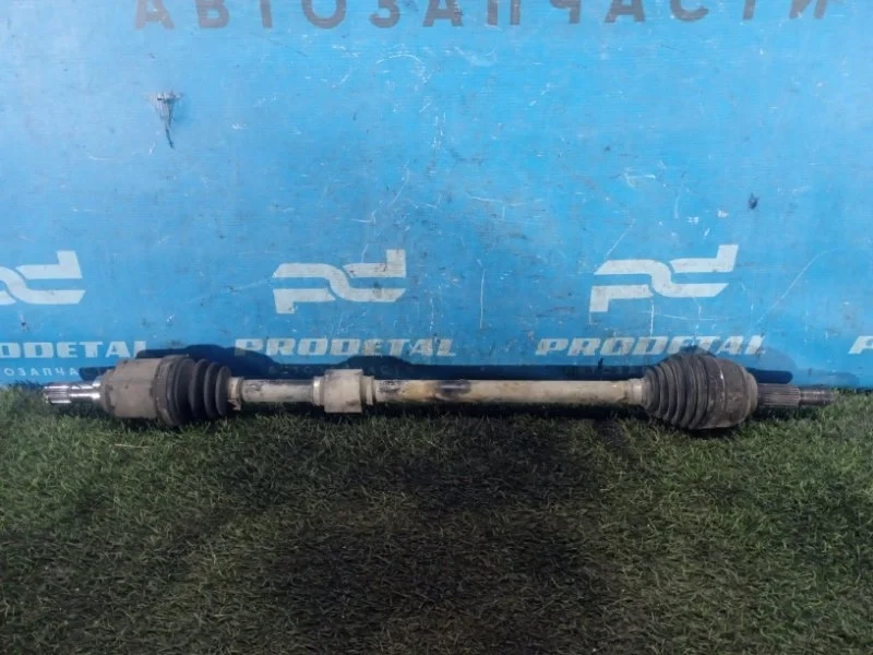 Полуось передний правый Nissan Tiida C11 HR16DE