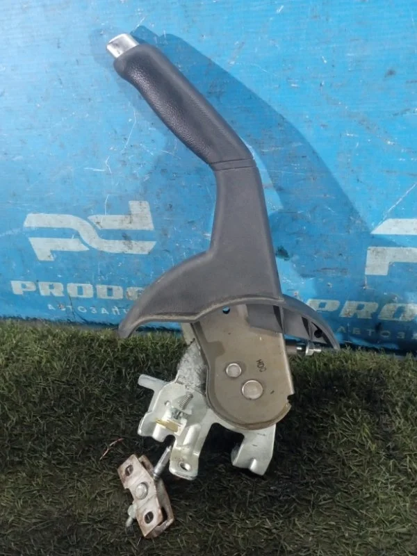 Рычаг стояночного тормоза Kia Rio СЕДАН G4FC