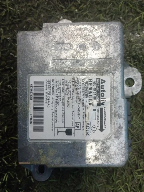 Блок управления AIR BAG Renault Megane 2 1.5