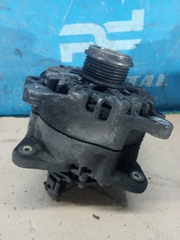 Генератор Volkswagen Touareg 2010-2018