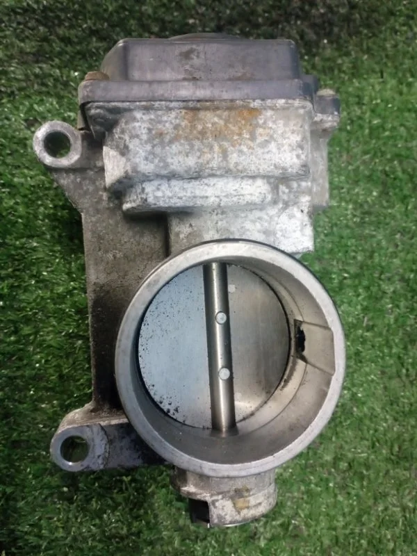 Заслонка дроссельная электрическая Renault Duster