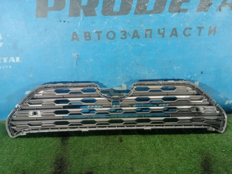 Решетка радиатора Toyota RAV4 КРОССОВЕР 2019>