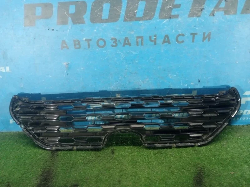 Решетка радиатора Toyota RAV4 КРОССОВЕР 2019>