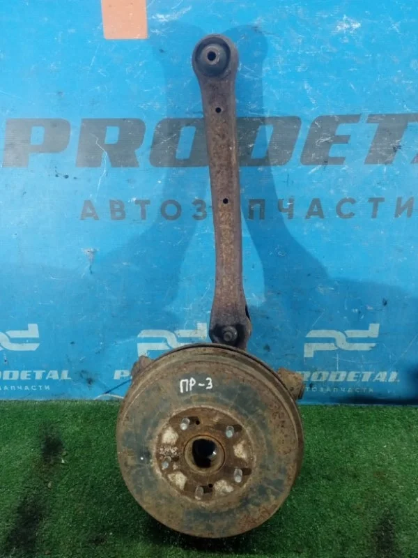 Кулак поворотный задний правый Suzuki Grand Vitara