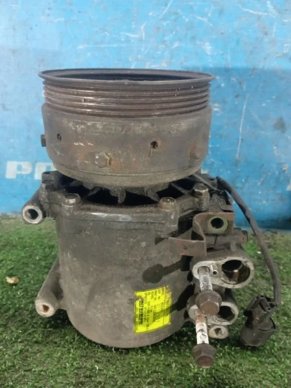 Компрессор кондиционера Mitsubishi Carisma DA 4G