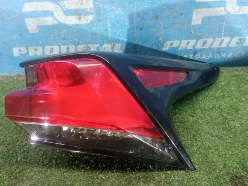 Фонарь наружный задний правый Lexus NX200/300H