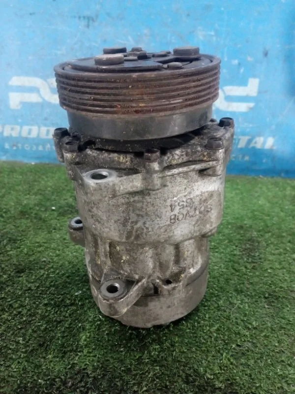 Компрессор кондиционера Skoda Octavia A4 2000-2011