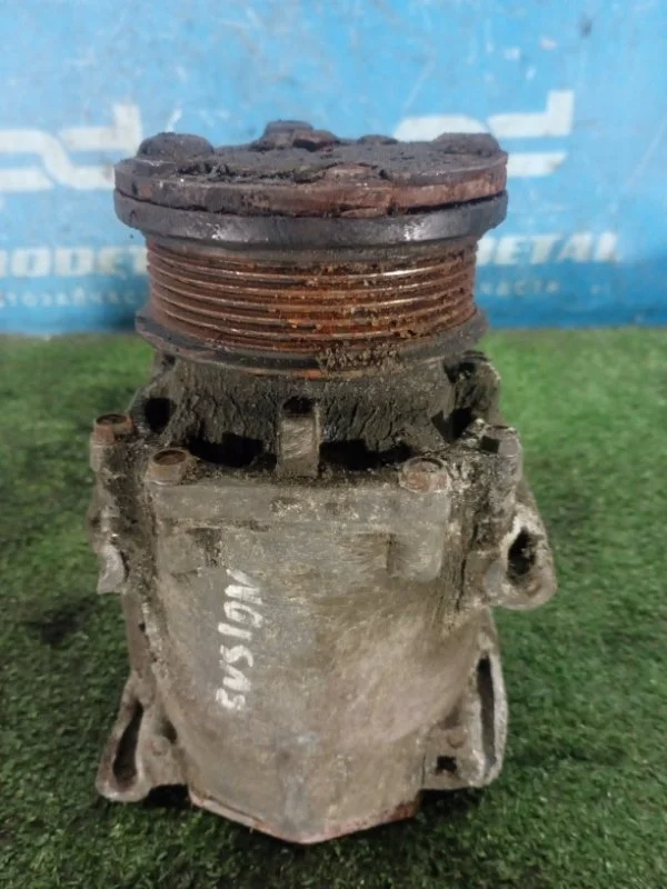 Компрессор кондиционера Ford Fusion 1.4 ASDB