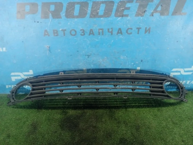 Решетка в бампер центральная передняя Kia Optima 4