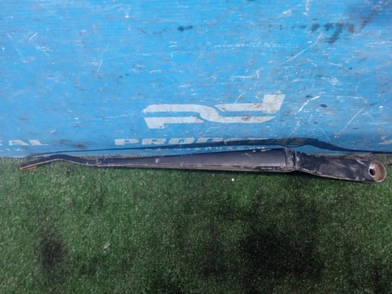 Поводок стеклоочистителя передний левый Kia