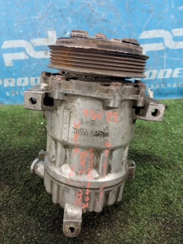 Компрессор кондиционера Opel Vectra C 2002-2008