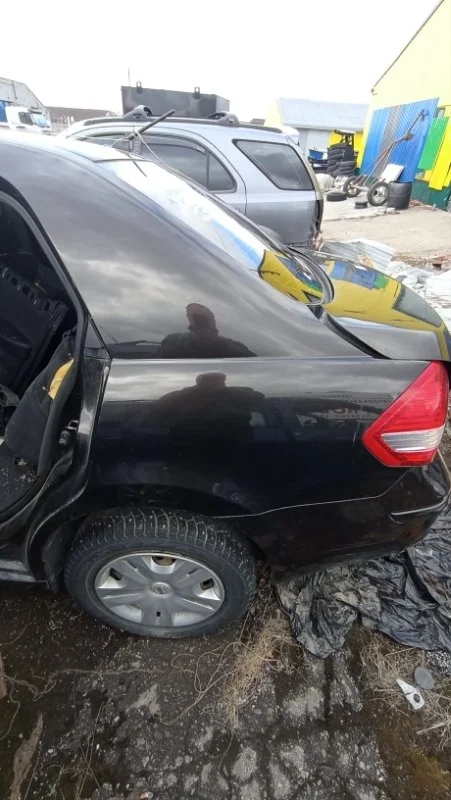Крыло заднее левое Nissan Tiida C11 HR16DE