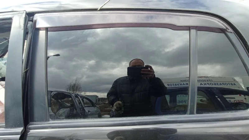 Стекло двери заднее левое Nissan Tiida C11 HR16DE