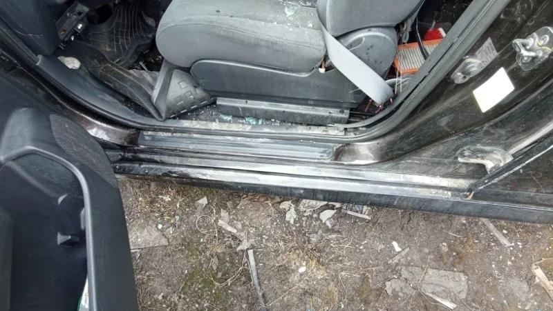 Порог со стойкой левый Nissan Tiida C11 HR16DE