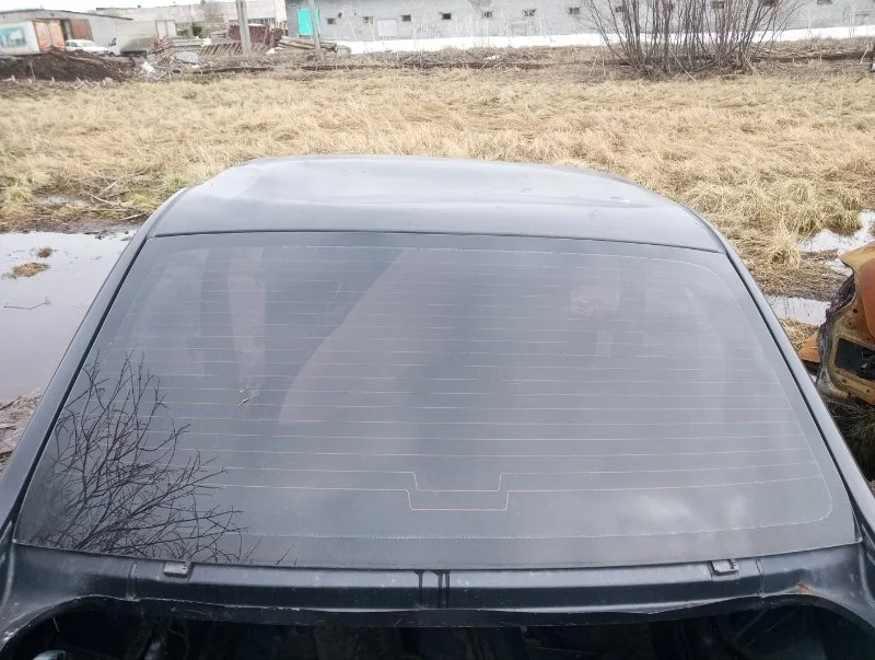 Стекло заднее заднее Renault Logan СЕДАН K4M