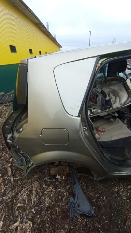 Крыло заднее правое Renault Scenic 2 2003-2009