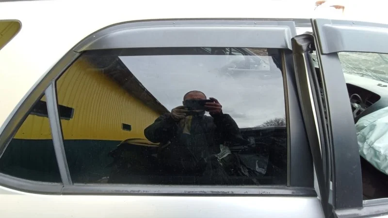 Стекло двери заднее правое Acura MDX 2001-2006