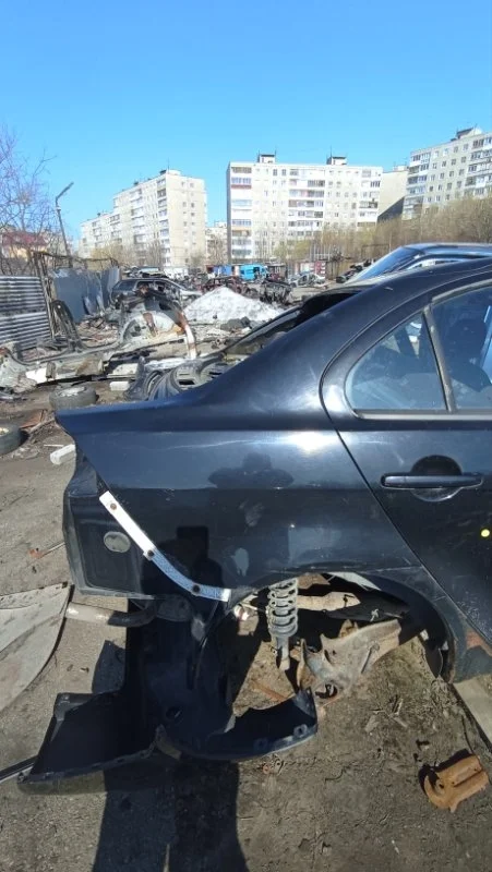 Крыло заднее правое Mitsubishi Lancer 10 CY
