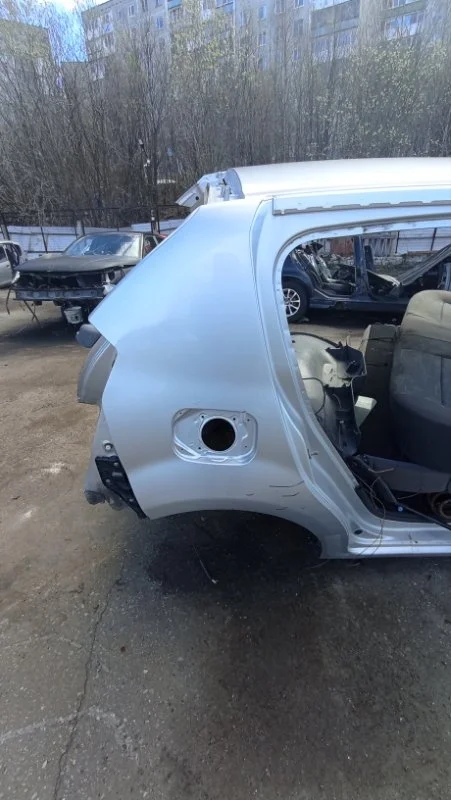 Крыло заднее правое Renault Sandero ХЭТЧБЕК