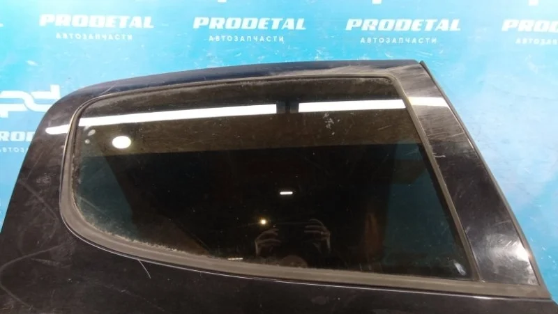 Стекло двери заднее правое Peugeot 308 1.6 16V