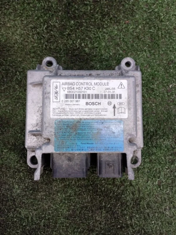 Блок управления AIR BAG Mazda 3 BK 2002-2009