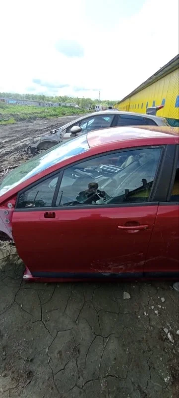 Дверь передняя левая Citroen C4 NFUPSA 2004-2011