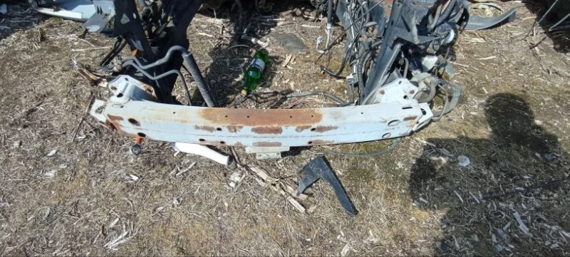 Усилитель бампера передний Subaru Tribeca B9 EZ30D