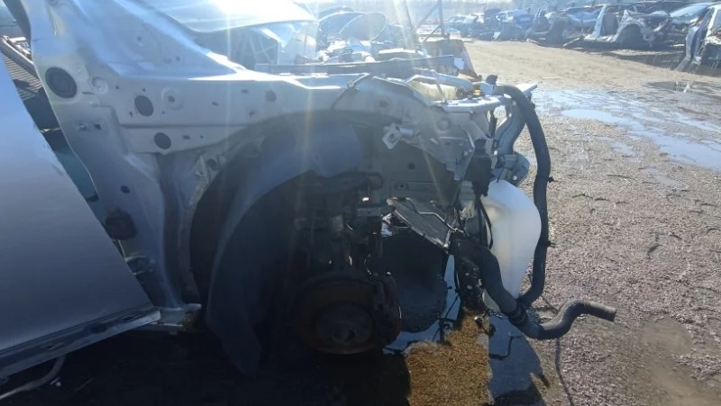 Лонжерон передний правый Renault Megane 3