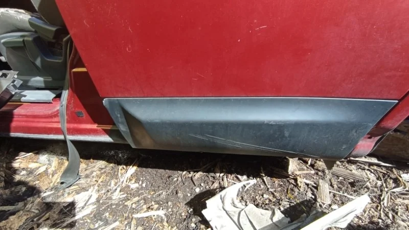 Молдинг двери задний левый Nissan Qashqai J10