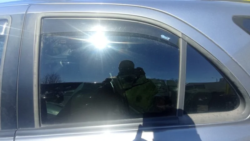 Стекло двери заднее левое Kia Sorento 2002-2009